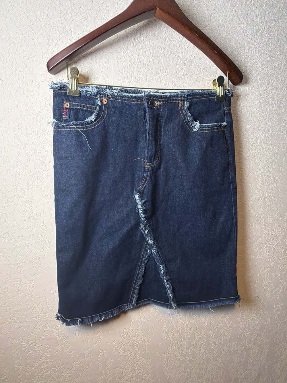 Vintage 90s Guess Dark Wash Frayed Exposed Seam Deconstructed Denim Jean Skirt S